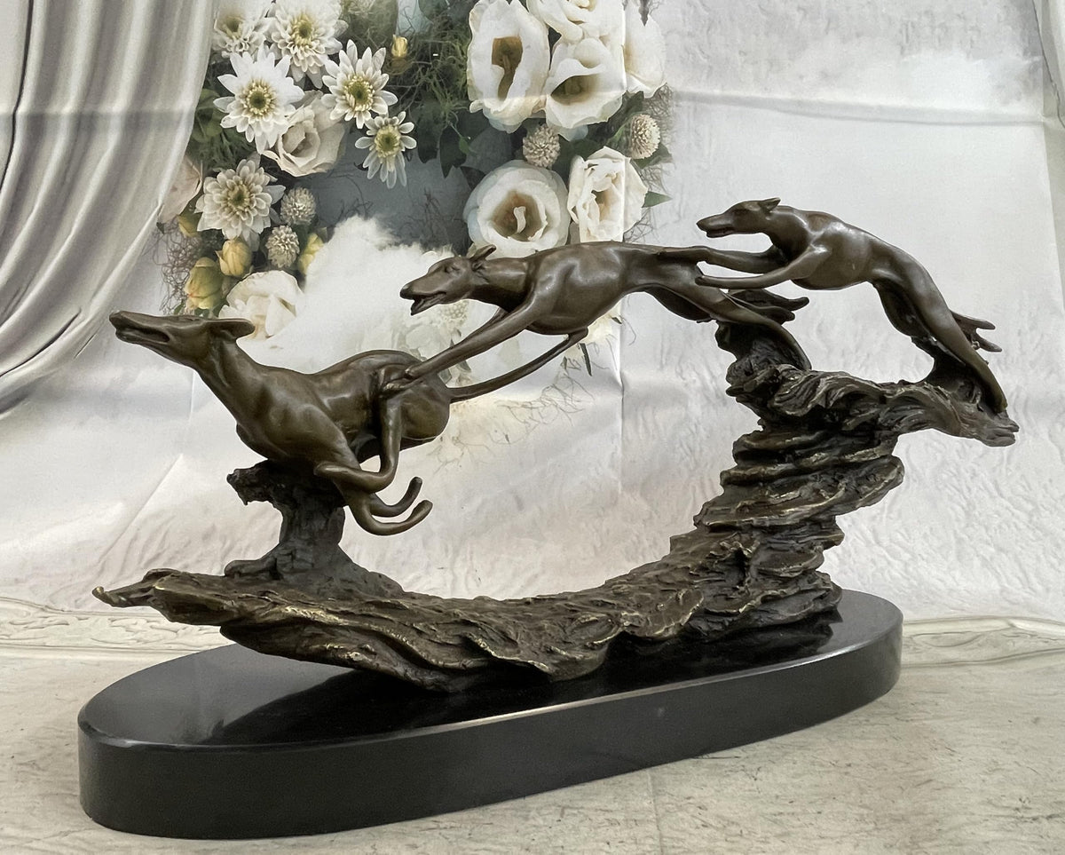 Thomas 3 Wild Dogs Running Greyhound Bronze