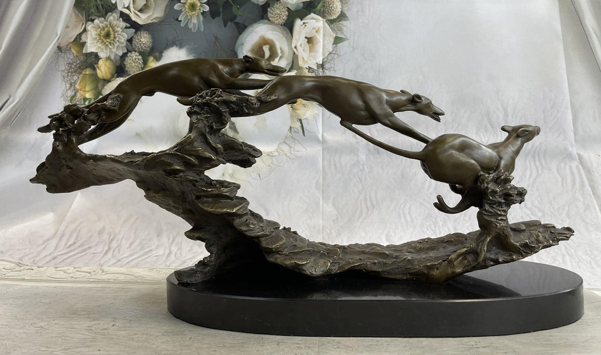 Thomas 3 Wild Dogs Running Greyhound Bronze